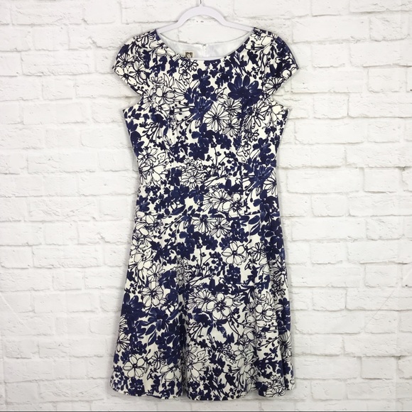 Anne Klein Dresses & Skirts - Anne Klein Floral Cap Sleeve Scoop Neck Dress 10